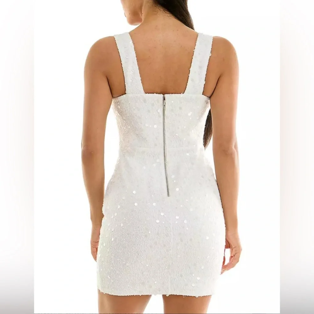 City Studio Juniors' Sequin Boucle Sleeveless Bodycon White Dress - Picture 3 of 8